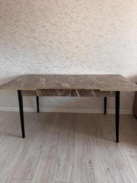 Продам стол со стульями