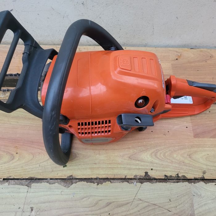 Drujbă Husqvarna 130