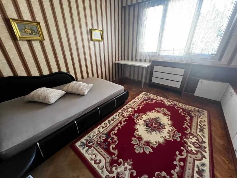 Тристаен имот в кв.Стрелбище