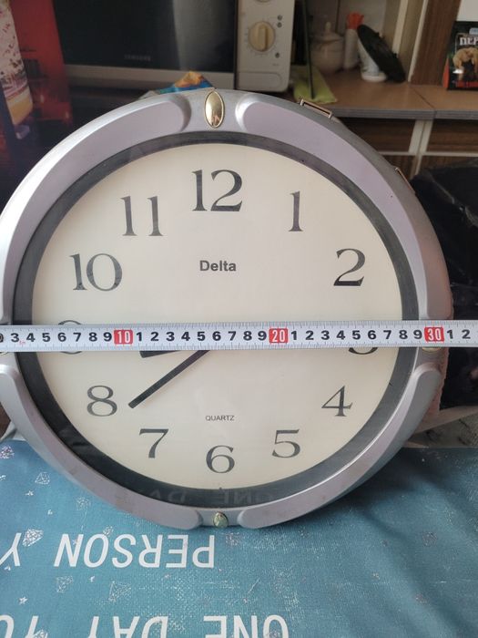 Продам часы настенные