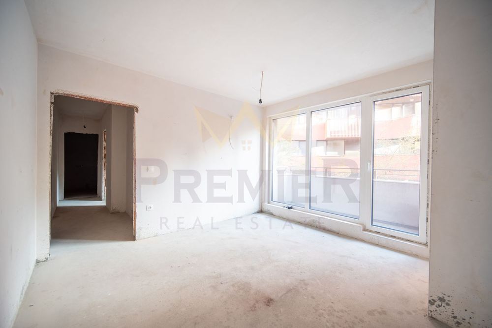 Продава се Двустаен апартамент в Варна, Лятно кино Тракия - 62 кв.м за 1316 €/кв.м - Снимка #1