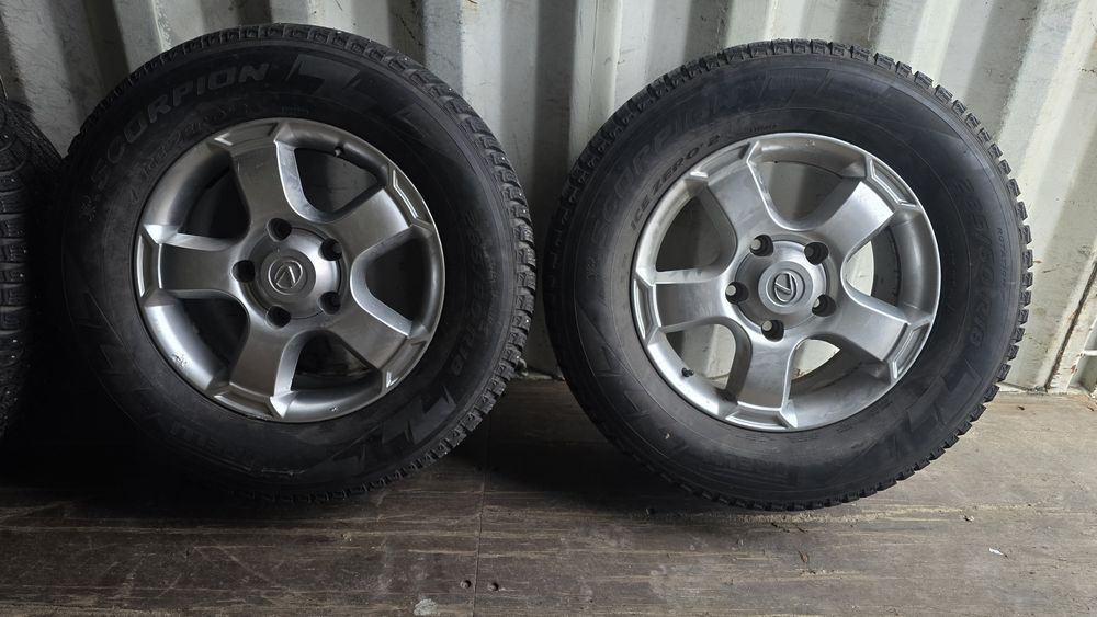 Продам комплект оригинальных дисков