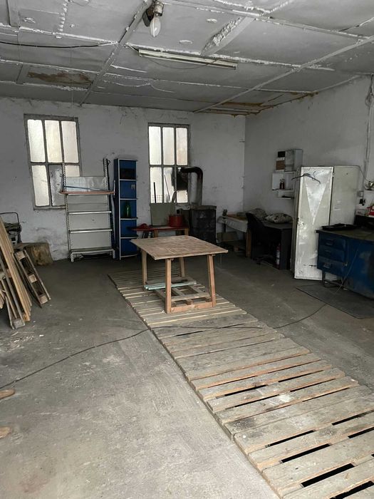 Hala de inchiriat 98mp, pentru atelier mecanica, service auto.