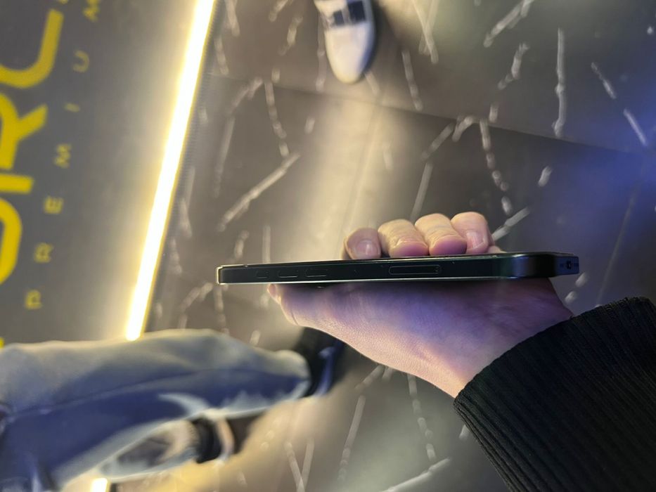 iphone 16 256гб 90%