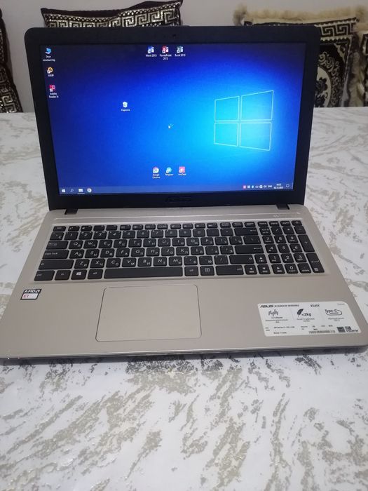 ASUS Kamputer sotiladi