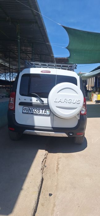 Lada largus  croos 2022