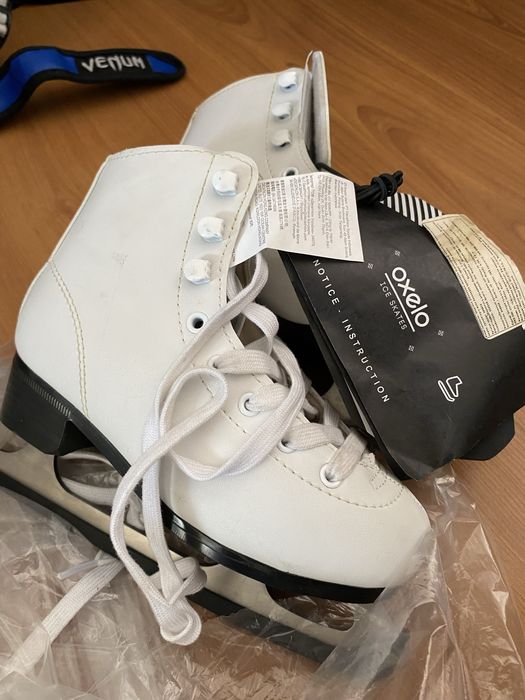 Коньки новые Oxelo