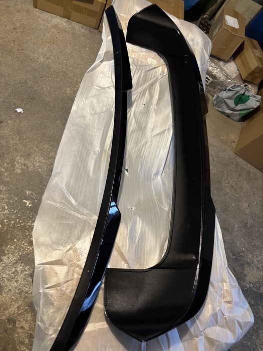 Лип спойлер за багажник и таван БМВ Е70 Х5