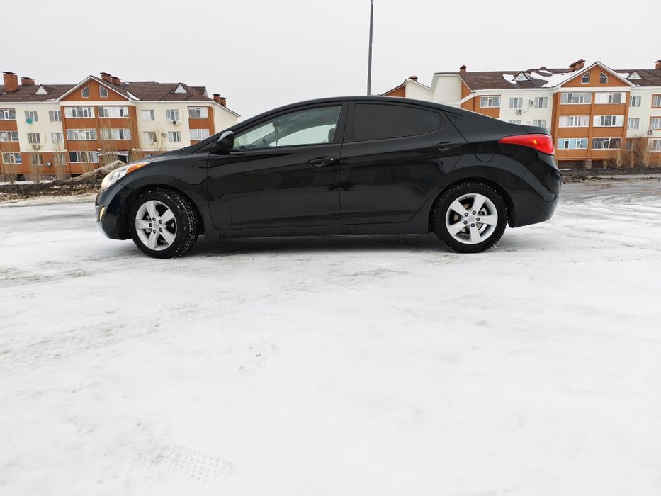 Хундай элантра,2013 года