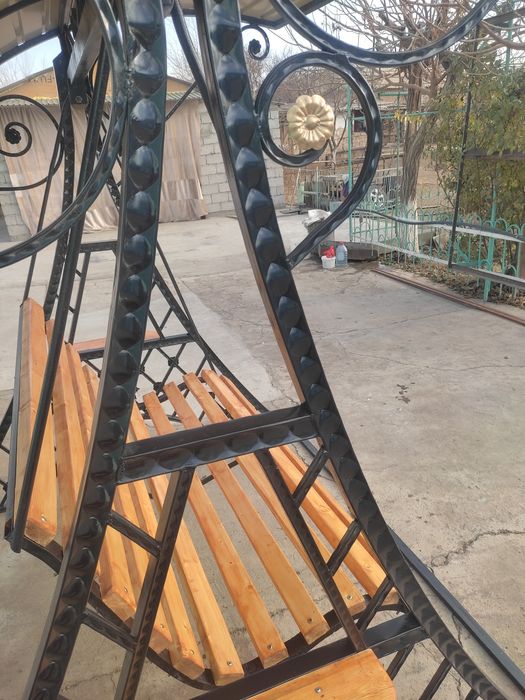 Садовый Качелия  ...