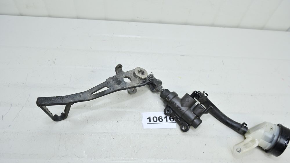 Pedala Frana Cu Pompa Si Rezervor Spate BMW R1200GS 2013 - 2018
