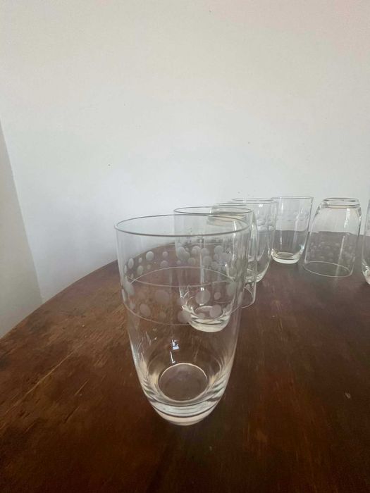 Set pahare din sticlă fină, cu model, retro