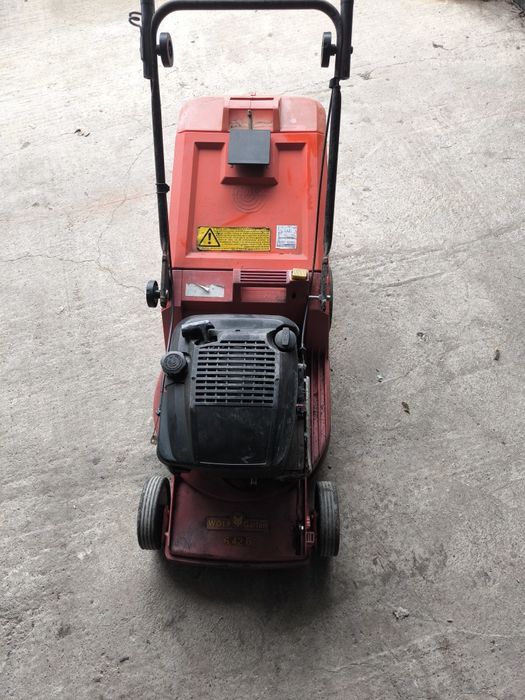 Бензинова косачка