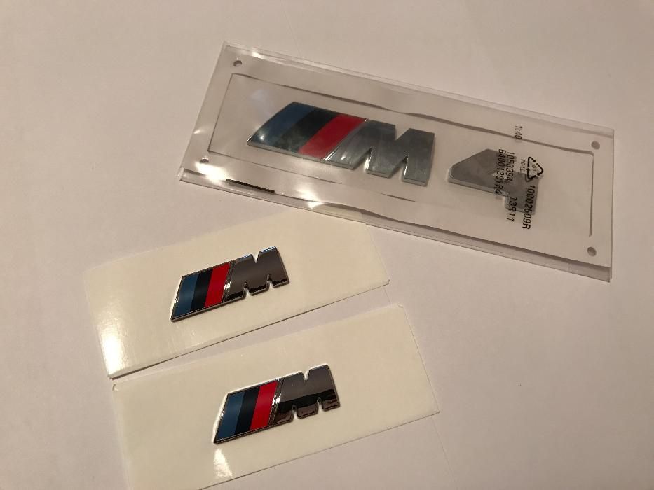 Set Emblema BMW M4 aripi/spate abs crom