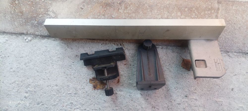 Sina Dewalt  D27111qs