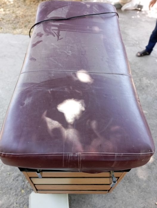 Срочно Стол массажный и для осмотра акушера гинеколога