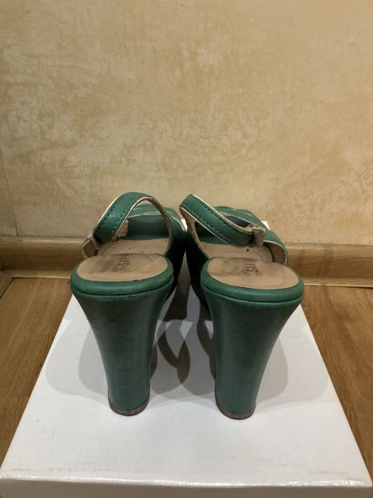 Женская обувь 38 размер