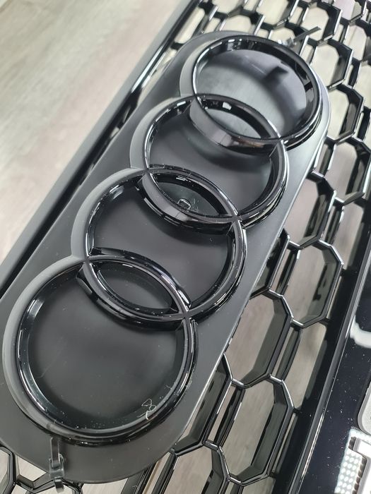 Oferta-Grila-RS4-Look-Dedicata-Audi-A4-B9-2016-2017-2018-2019-Neagra-Lucios-Logo-Incluse-Calitate-Premium-Noua