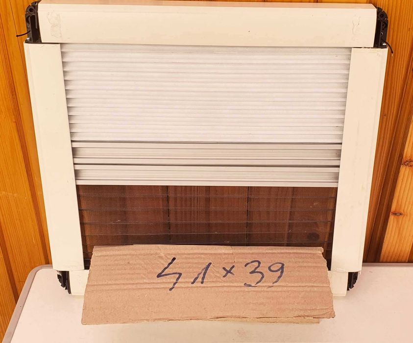 Casete cu rulouri antiinsecte/antisolare  pentru ferestre rulote