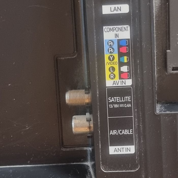 Телевизор на запчасти