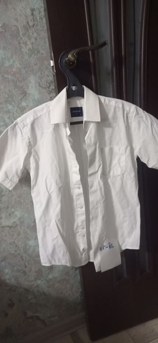 Рубашки школьные для мальчика 6-7 лет