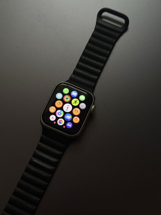 Apple watch SE2 емкость 100% 32гб