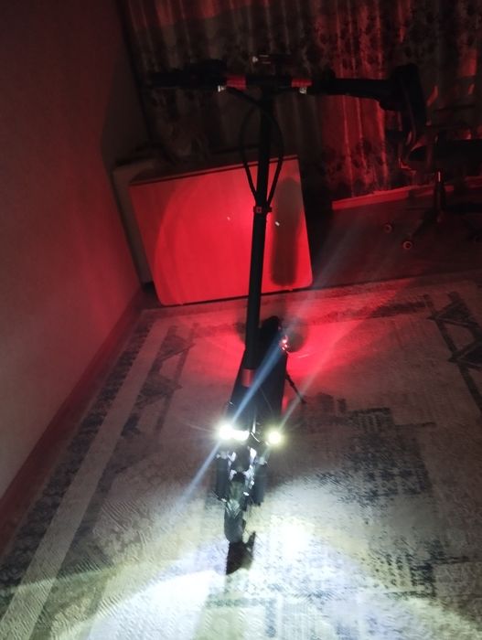 Продается электросамокат