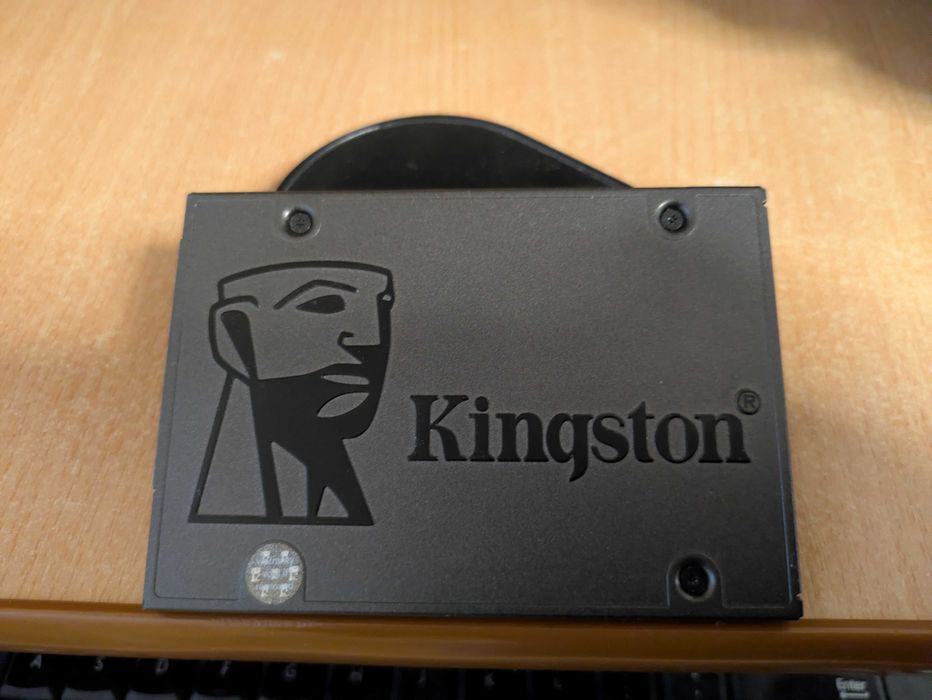 Medii de stocare SSD/HDD