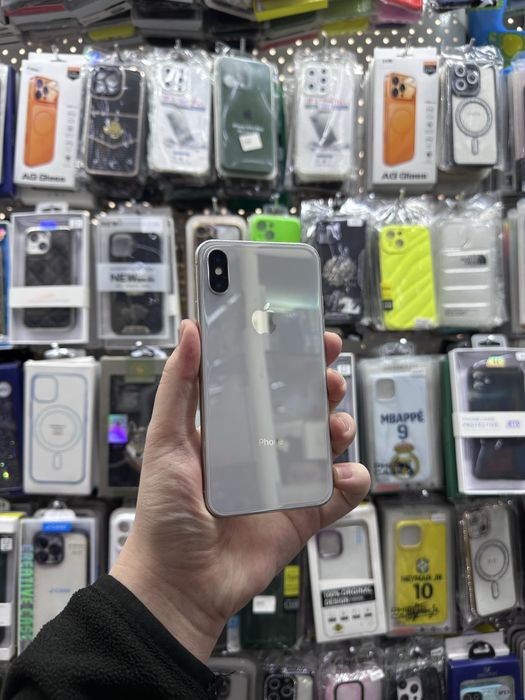 Продам Айфон.