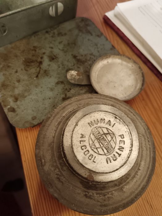 Spirtiera veche metal