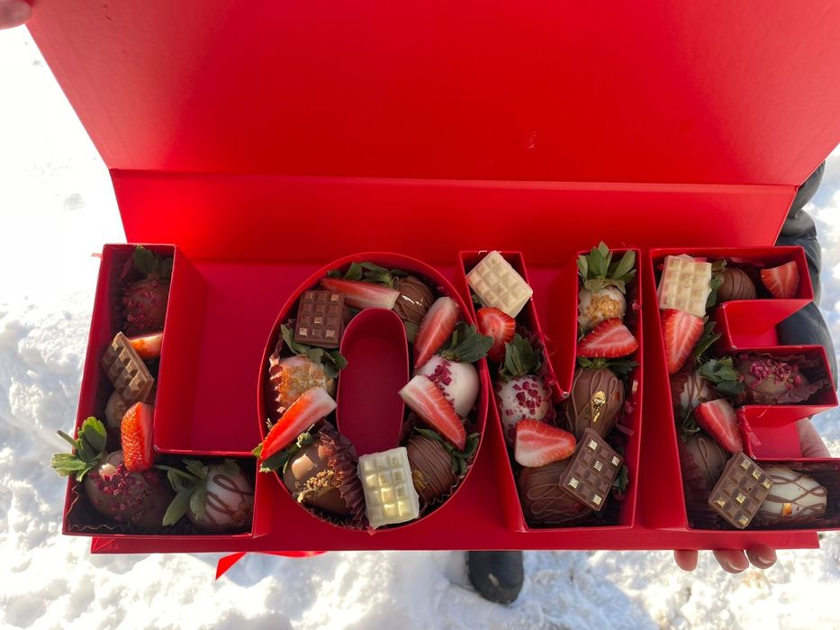 Гүлдер,клубника  в шоколаде,дубайский шоколад