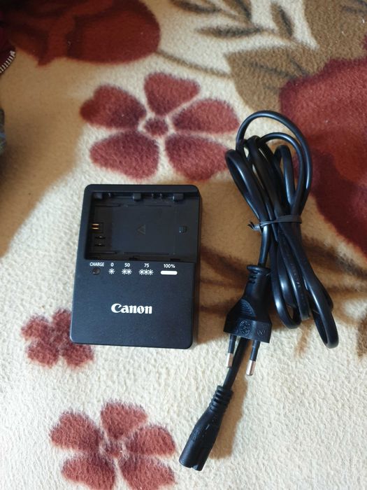 Продам оригинальное зарядное устройство Canon LC-E6E