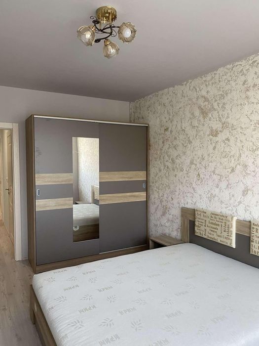 Дава се под наем Четиристаен апартамент в Варна, Бриз - 165 кв.м за 1300 € - Снимка #3