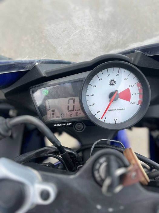 Vând Yamaha YZF R125