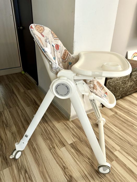 Стульчик для кормления Happy Baby Berny Basic