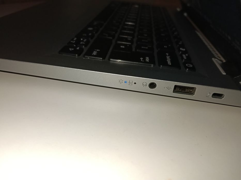 Laptop Acer aspire go 14 din 2025 că nou Impecabil