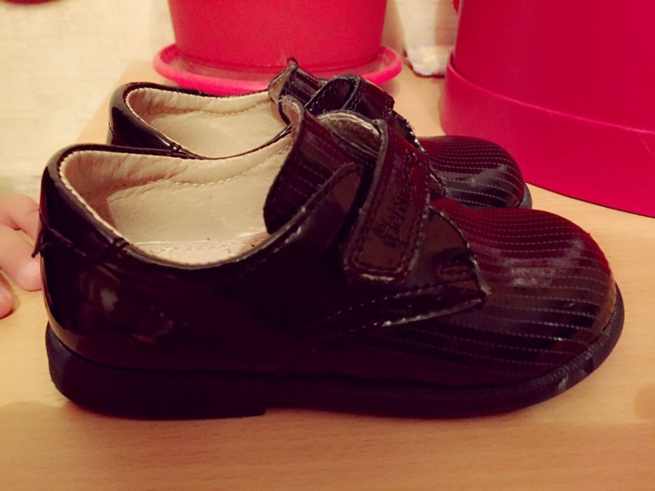 Детские лакированные туфельки