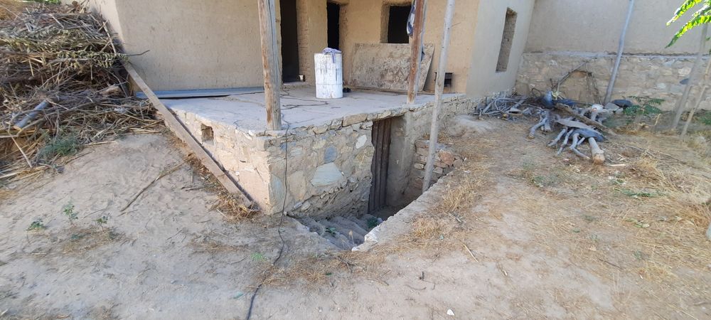 8 сотих курилиши тугалланмаган ховли сотилади