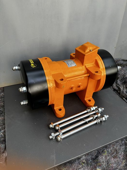 Vibrator  вибратор плашадочний вибратор vibramator plashadchni vibratr