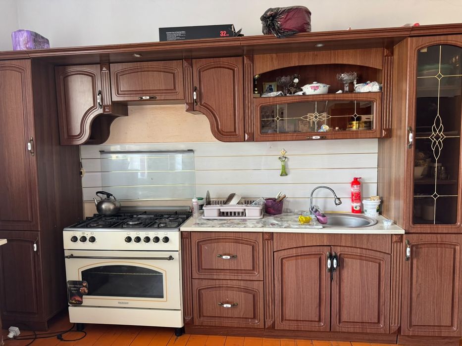 Кухонный сатылады срочно