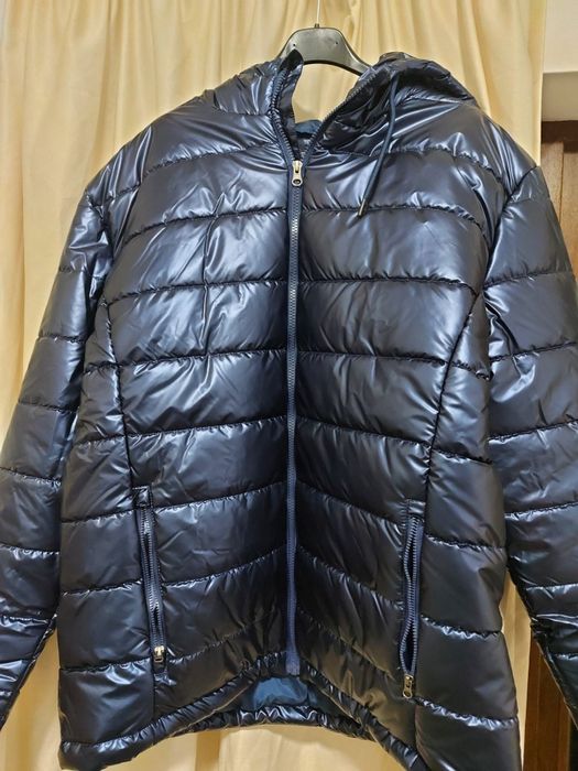 Geaca cu gluga de sezon