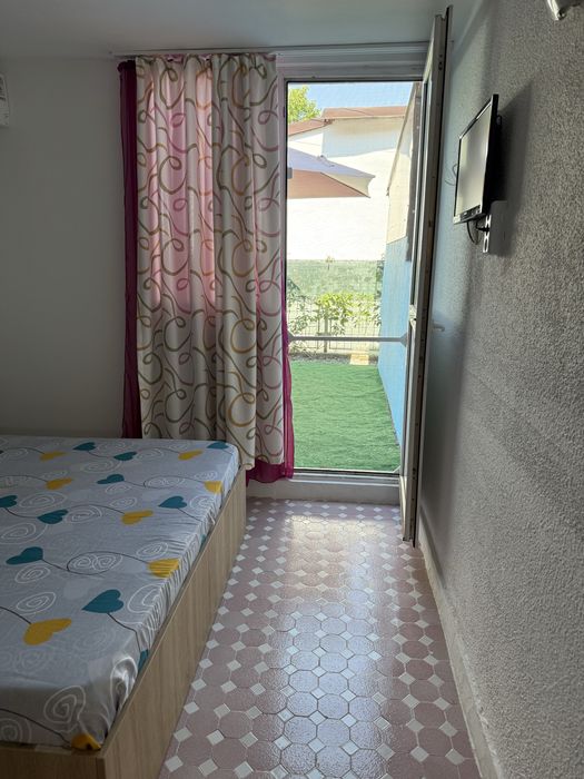 Vila 8 camere - Saturn - afacere la cheie