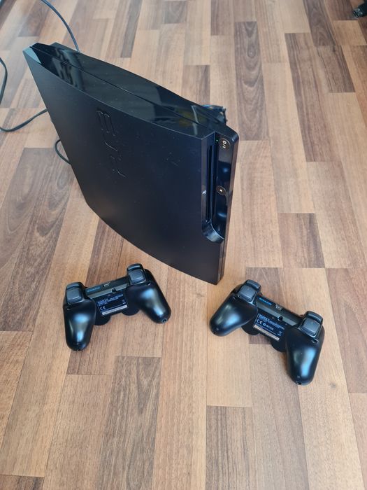 Jucărie Ps3 slim modat cu hen perfect funcțional. 
2 controllere origi