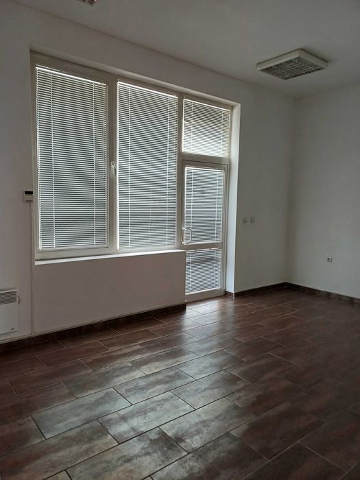 Дава се под наем Магазин в Враца, Река Лева - 66 кв.м за 336.6 € - Снимка #7