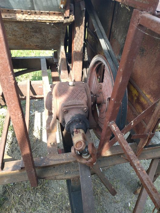 Продам зернодробилку от ВОМ