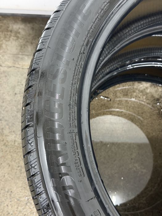 235/55/21 летние шины Bridgestone