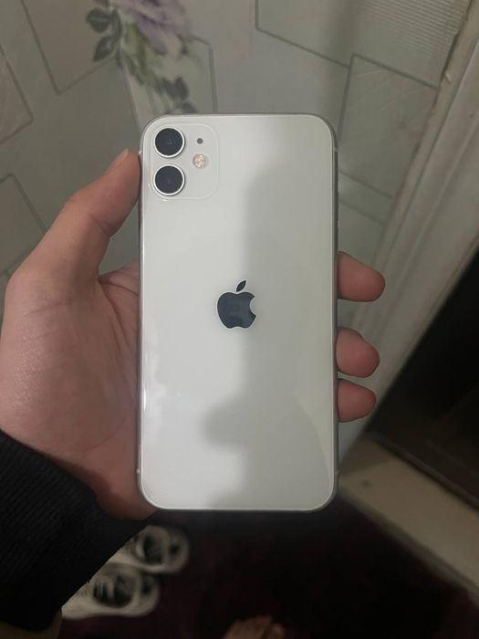 Iphone 11 sotiladi xotira 64g
