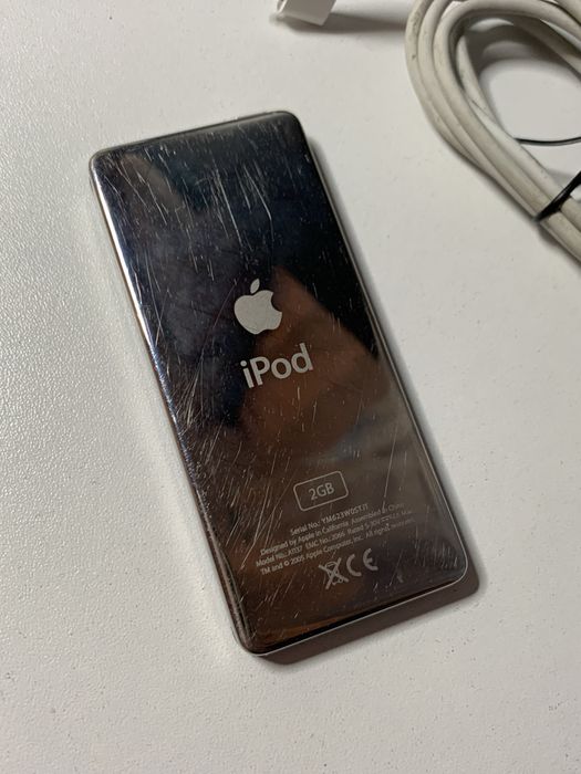 Apple iPod NANO 1 Black 2GB Model A1137 Multimedia Music Mp3 Player