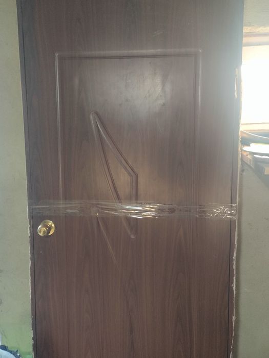 Продам бу деревянные двери