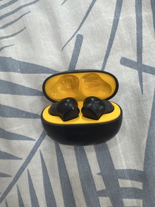 Срочно продам realme buds t100